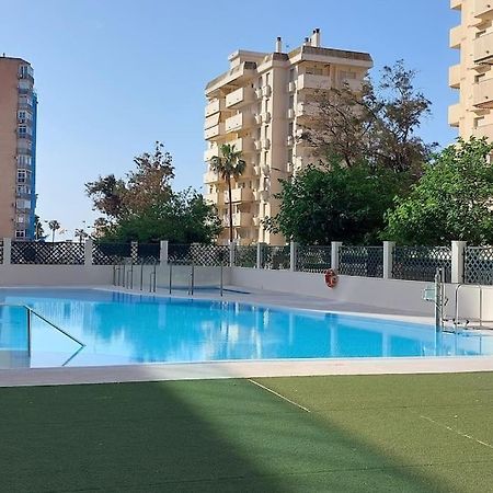Апартаменти Elegante Alojamiento Con Piscina A 200 M Del Mar. Бенальмадена Екстер'єр фото