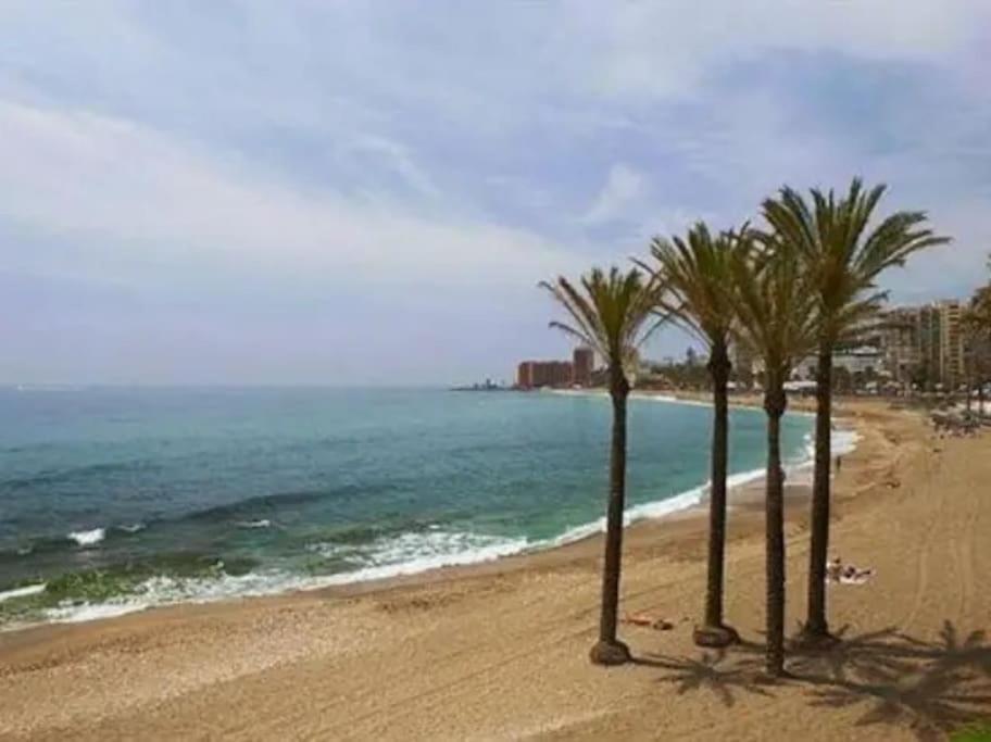 Апартаменти Elegante Alojamiento Con Piscina A 200 M Del Mar. Бенальмадена Екстер'єр фото