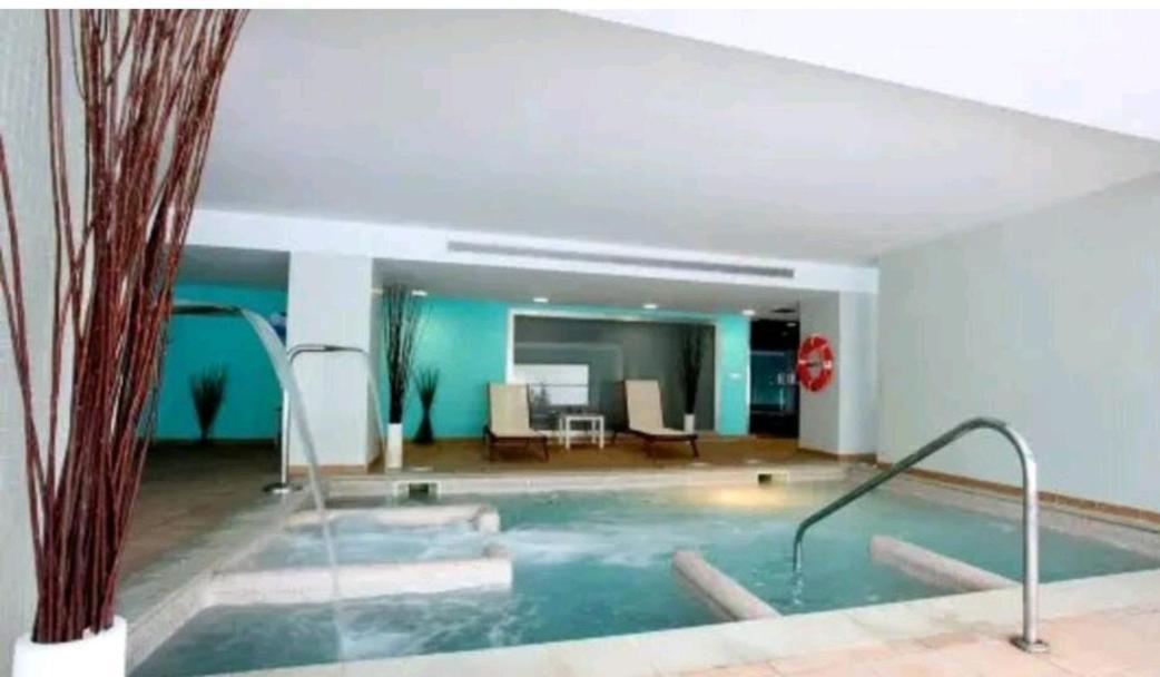 Апартаменти Elegante Alojamiento Con Piscina A 200 M Del Mar. Бенальмадена Екстер'єр фото