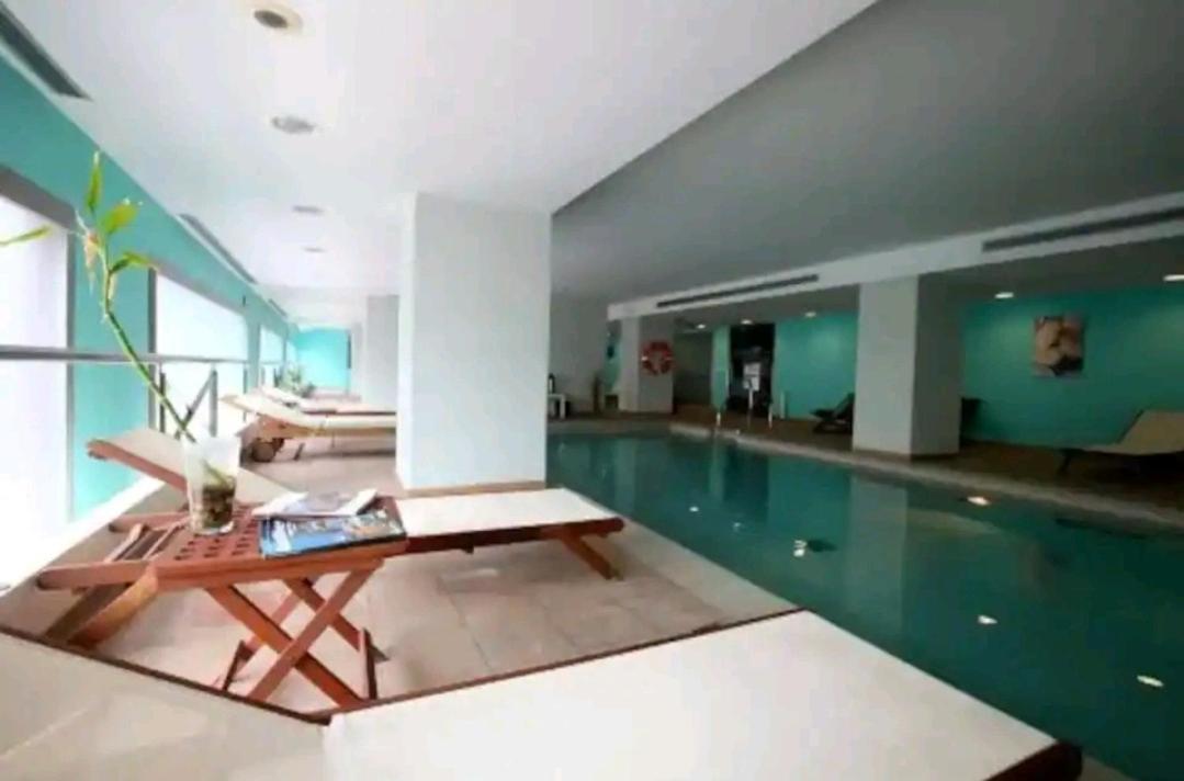 Апартаменти Elegante Alojamiento Con Piscina A 200 M Del Mar. Бенальмадена Екстер'єр фото